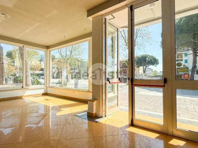Appartamento in affitto di 212 m² in Via della Repubblica, 70