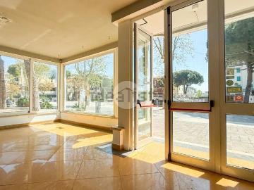 Appartamento in affitto di 212 m² in Via della Repubblica, 70