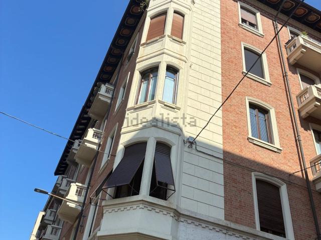 Appartamento in affitto di 220 m² in Via Giuseppe Talucchi, 34