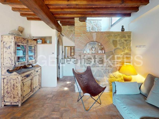 Appartamento in affitto di 220 m² in Località pioca