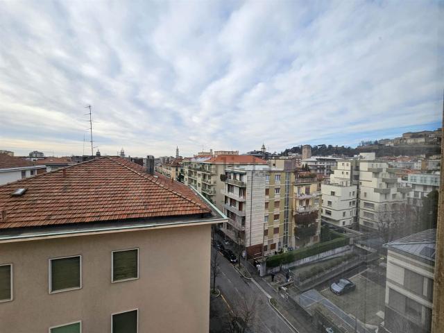 Appartamento in affitto di 225 m²