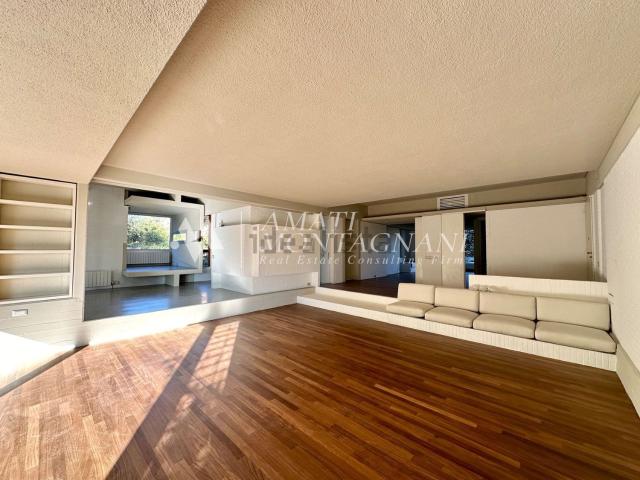 Appartamento in affitto di 225 m² in Via dei Colli della Farnesina