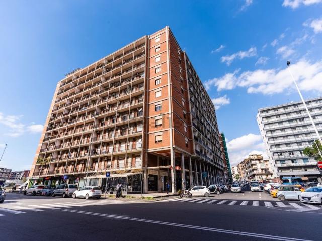 Appartamento in affitto di 229 m² in Piazza Michelangelo Buonarroti, 22