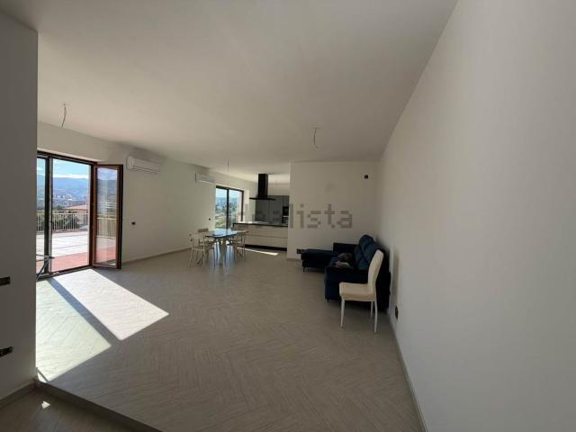Appartamento in affitto di 230 m²