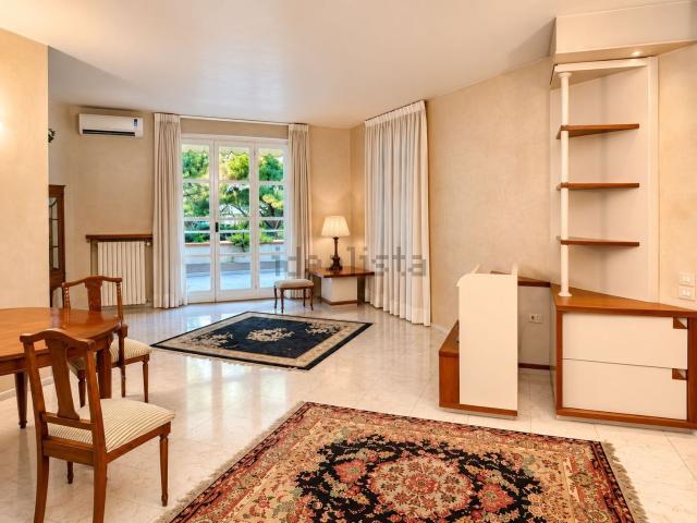 Appartamento in affitto di 230 m²