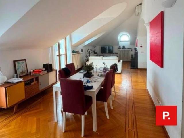 Appartamento in affitto di 230 m² in Via Lorenzo Mascheroni, 17