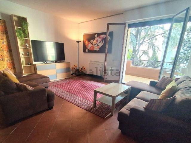 Appartamento in affitto di 230 m² in Via Sant&apos Eufemia