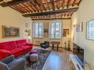 Appartamento in affitto di 233 m² in Via Elisa, 13