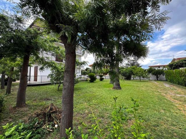 Appartamento in affitto di 240 m²