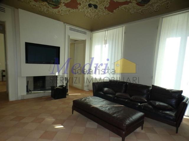 Appartamento in affitto di 250 m²
