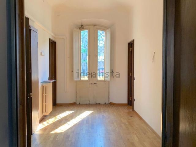 Appartamento in affitto di 250 m²