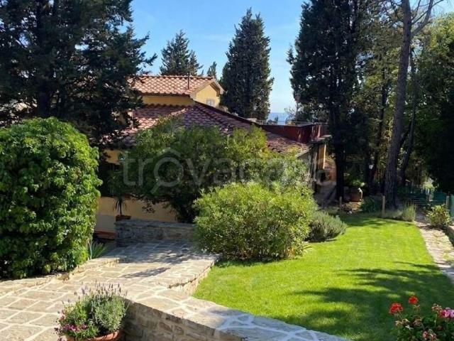 Appartamento in affitto di 250 m²