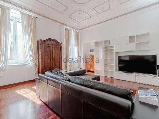 Appartamento in affitto di 250 m² in Via Giuseppe Luigi Lagrange, 10