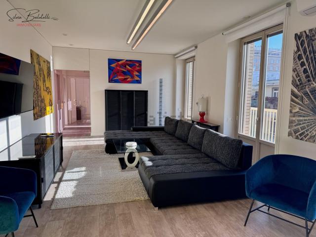 Appartamento in affitto di 250 m² in Via dell&apos Arcivescovado, 2