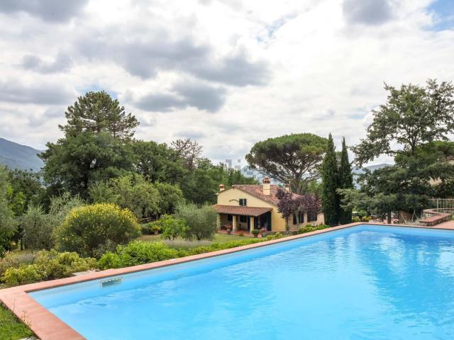 Appartamento in affitto di 250 m² in Via della Selva, 22