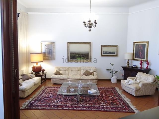 Appartamento in affitto di 250 m² in Via Masaccio