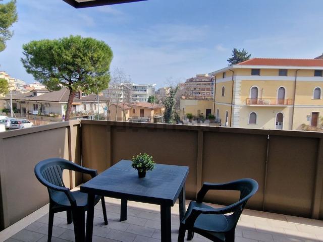Appartamento in affitto di 250 m² in Viale Cappuccini, 3
