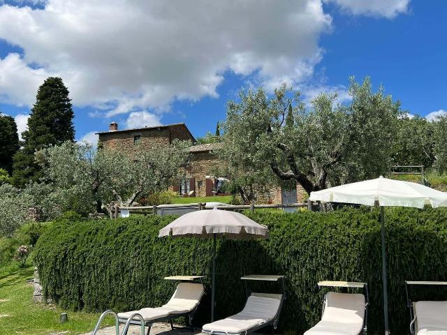 Appartamento in affitto di 250 m² in Strada Statale Trasimeno, 8