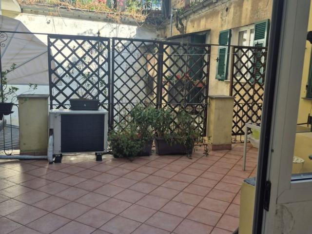 Appartamento in affitto di 252 m² in Via Giotto