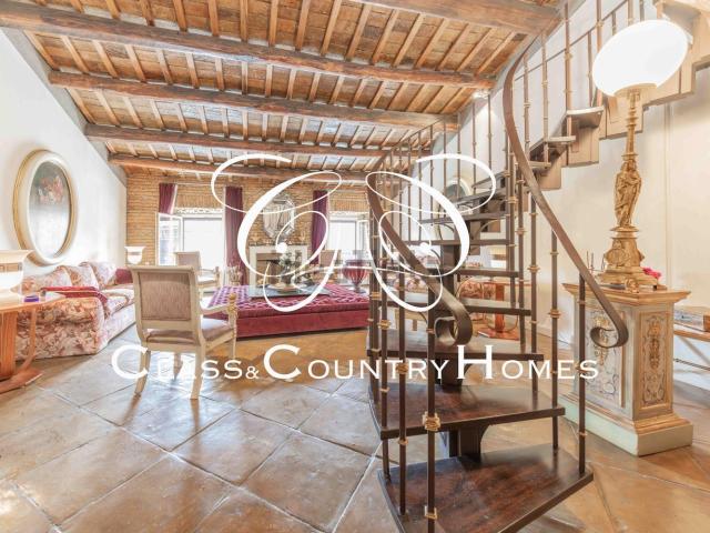 Appartamento in affitto di 256 m² in Piazza della Pigna