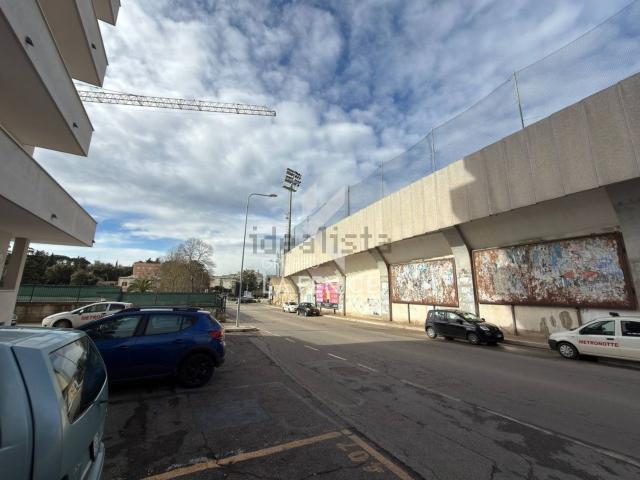 Appartamento in affitto di 270 m² in Via dello Stadio, 47