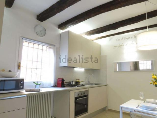 Appartamento in affitto di 28 m² in Via Altaseta