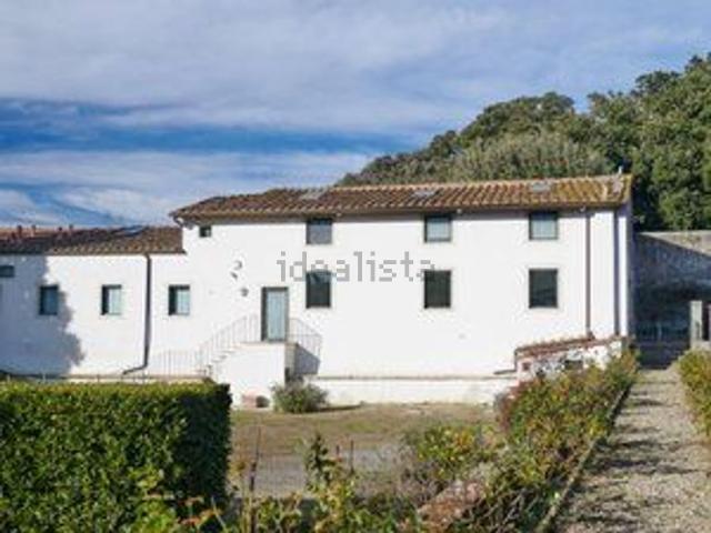 Appartamento in affitto di 290 m² in Via Fratelli Rosselli