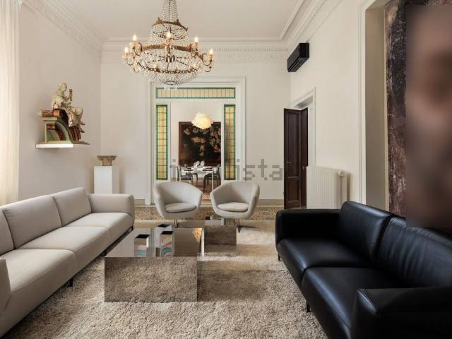 Appartamento in affitto di 290 m² in Via Zara