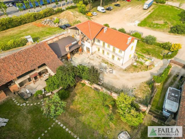 Appartamento in affitto di 300 m² in Via Niccolò Paganini, 65