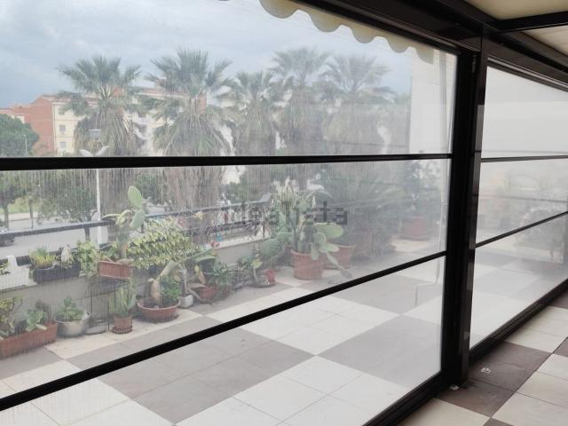 Appartamento in affitto di 300 m² in Viale Calabria, 189