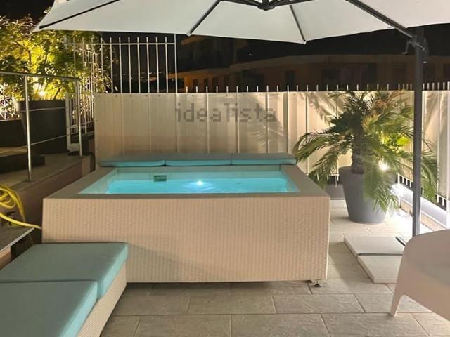 Appartamento in affitto di 300 m² in Corso G. Garibaldi, 140