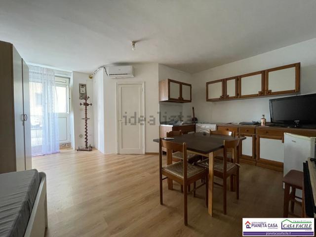 Appartamento in affitto di 30 m² in Via Laura Battista
