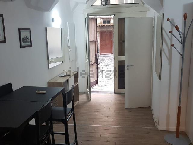 Appartamento in affitto di 30 m² in Via San Paolo, Napoli, NA