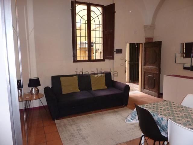 Appartamento in affitto di 30 m² in Via San Vitale, 81