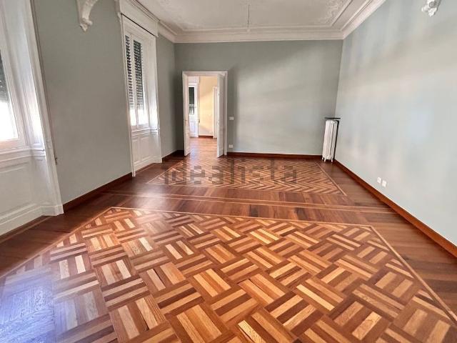 Appartamento in affitto di 315 m² in Corso Firenze, 6