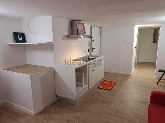 Appartamento in affitto di 37 m² in Vico della Rosa, 4