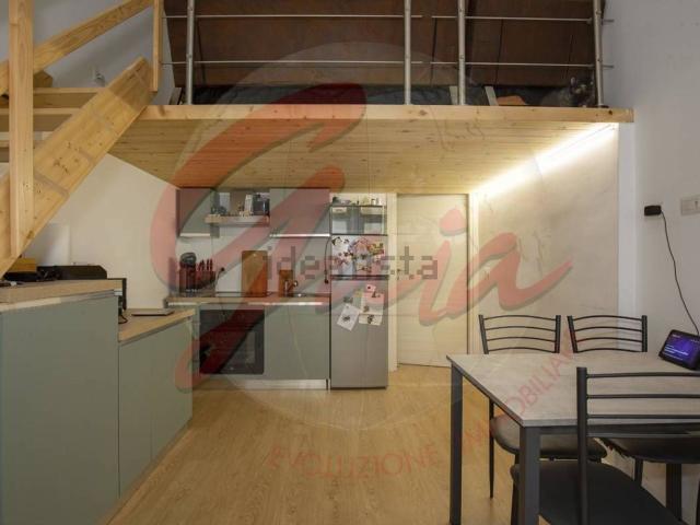 Appartamento in affitto di 35 m² in Via Valentino Carrera, 4