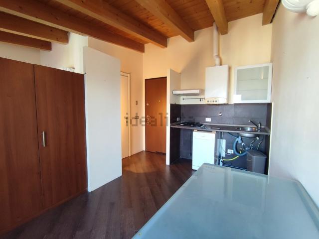 Appartamento in affitto di 35 m² in Via Alserio, 1