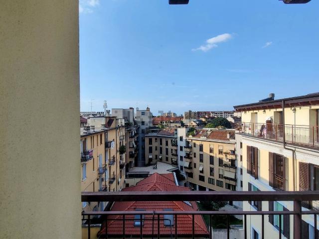Appartamento in affitto di 35 m² in Via Alserio, 1