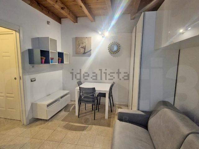 Appartamento in affitto di 35 m² in Via Luigi Canonica