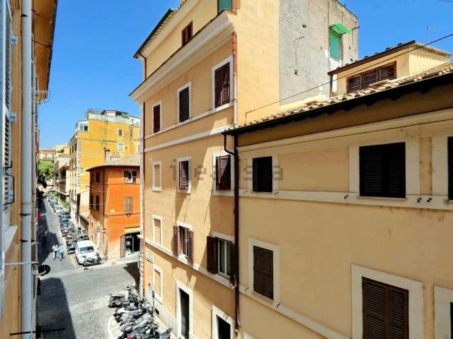 Appartamento in affitto di 36 m² in Borgo Pio, 64