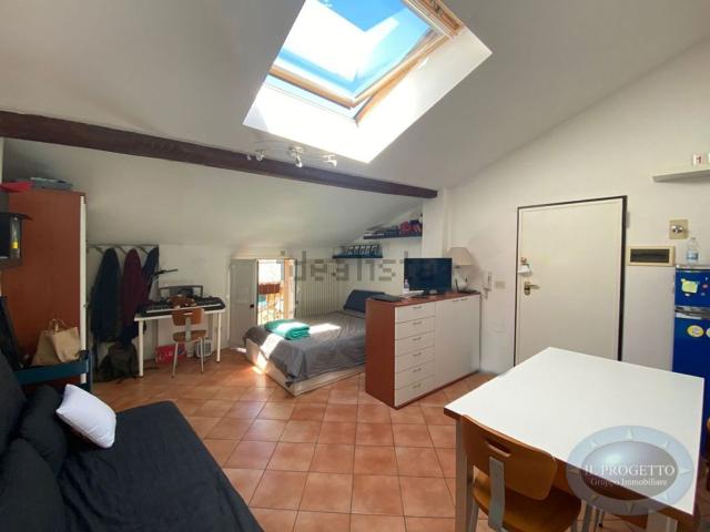 Appartamento in affitto di 36 m² in Via Santo Stefano, 130