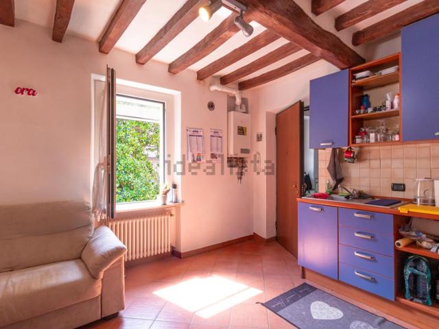 Appartamento in affitto di 38 m² in Via Camillo Rondani, 3