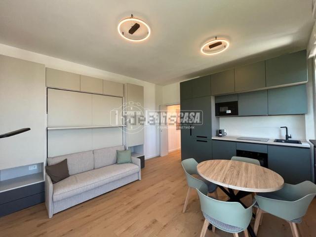 Appartamento in affitto di 38 m² in Viale C. Battisti, 137