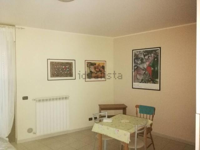 Appartamento in affitto di 38 m² in Viale Dante Alighieri