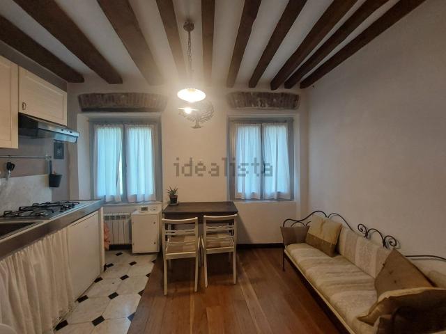 Appartamento in affitto di 39 m² in Vico Inferiore Valoria, 1