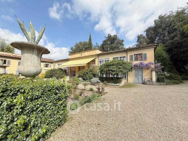 Appartamento in Affitto in Via dei Serragli a Firenze