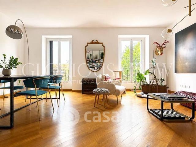 Appartamento in Affitto in Via Edmondo de Amicis 59 a Milano