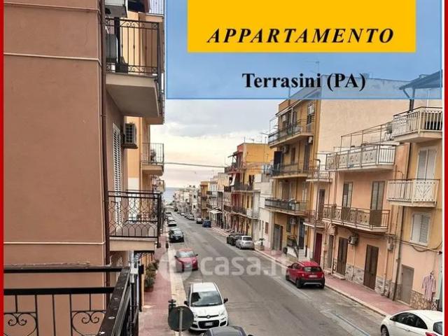Appartamento in Affitto in Via Libertà a Terrasini