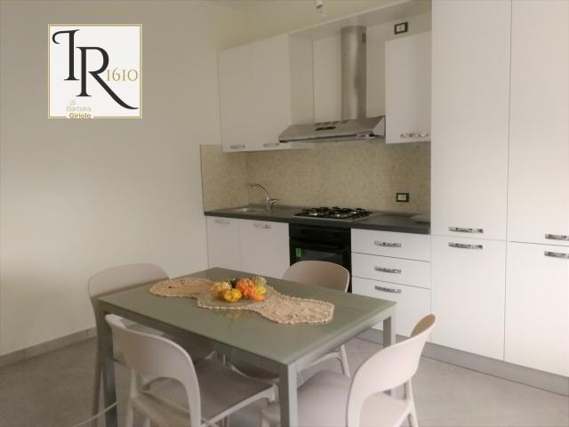 Appartamento in bifamiliare arredato